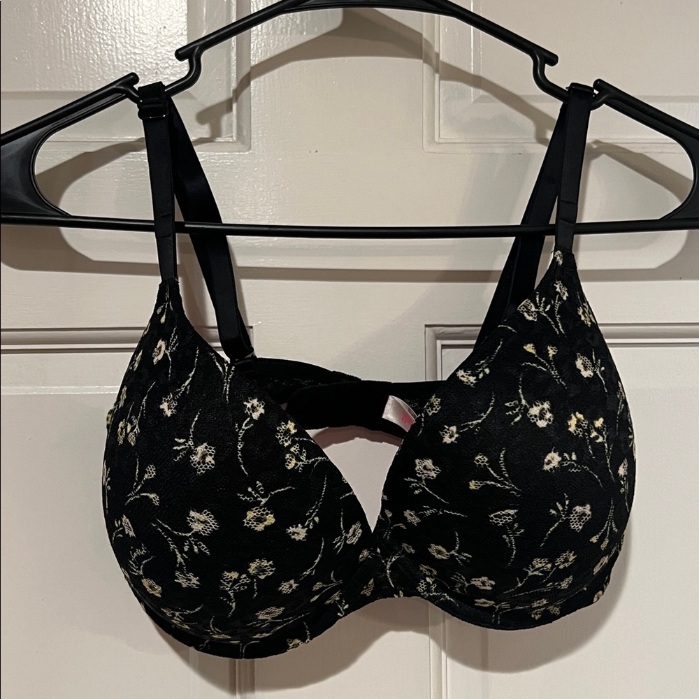 PINK Victoria’s Secret Wear Everywhere Push-Up Bra - Size 34DD